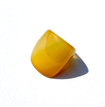 Load image into Gallery viewer, Yellow Agate ring
